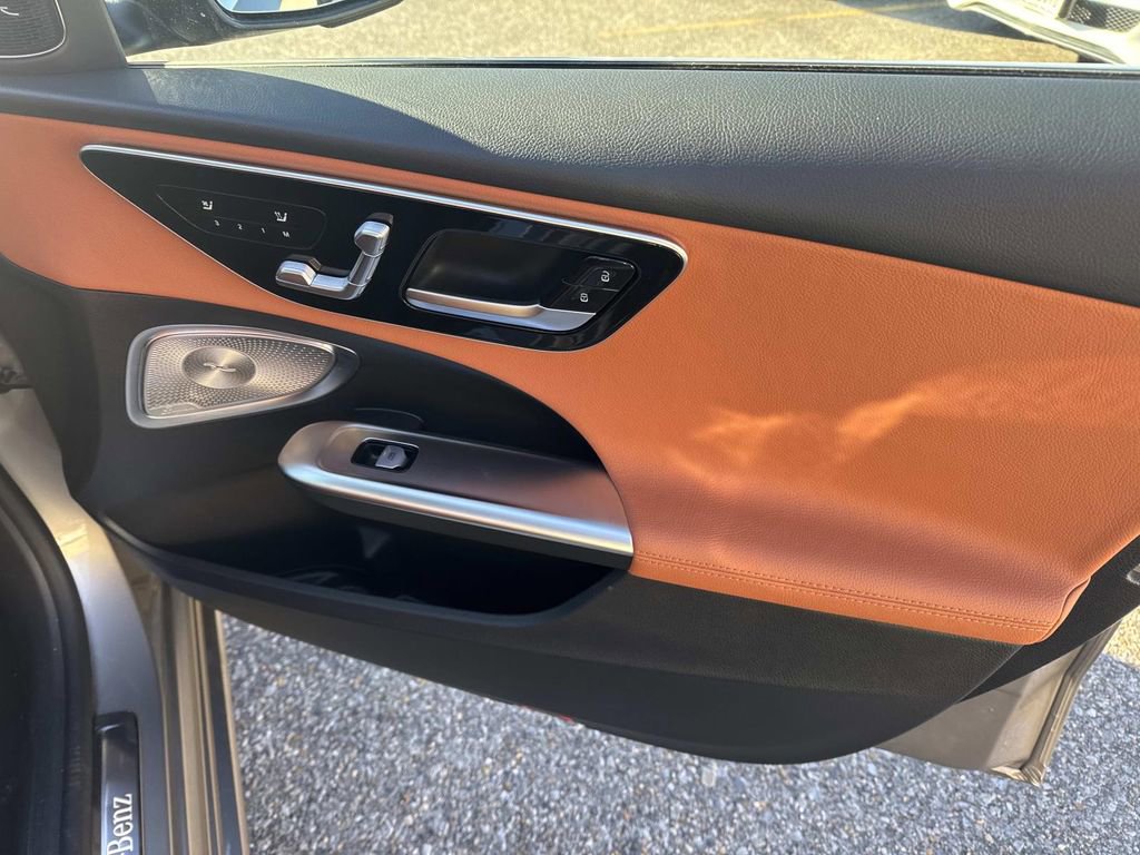 Used 2024 Mercedes-Benz C 300 Sedan image 14