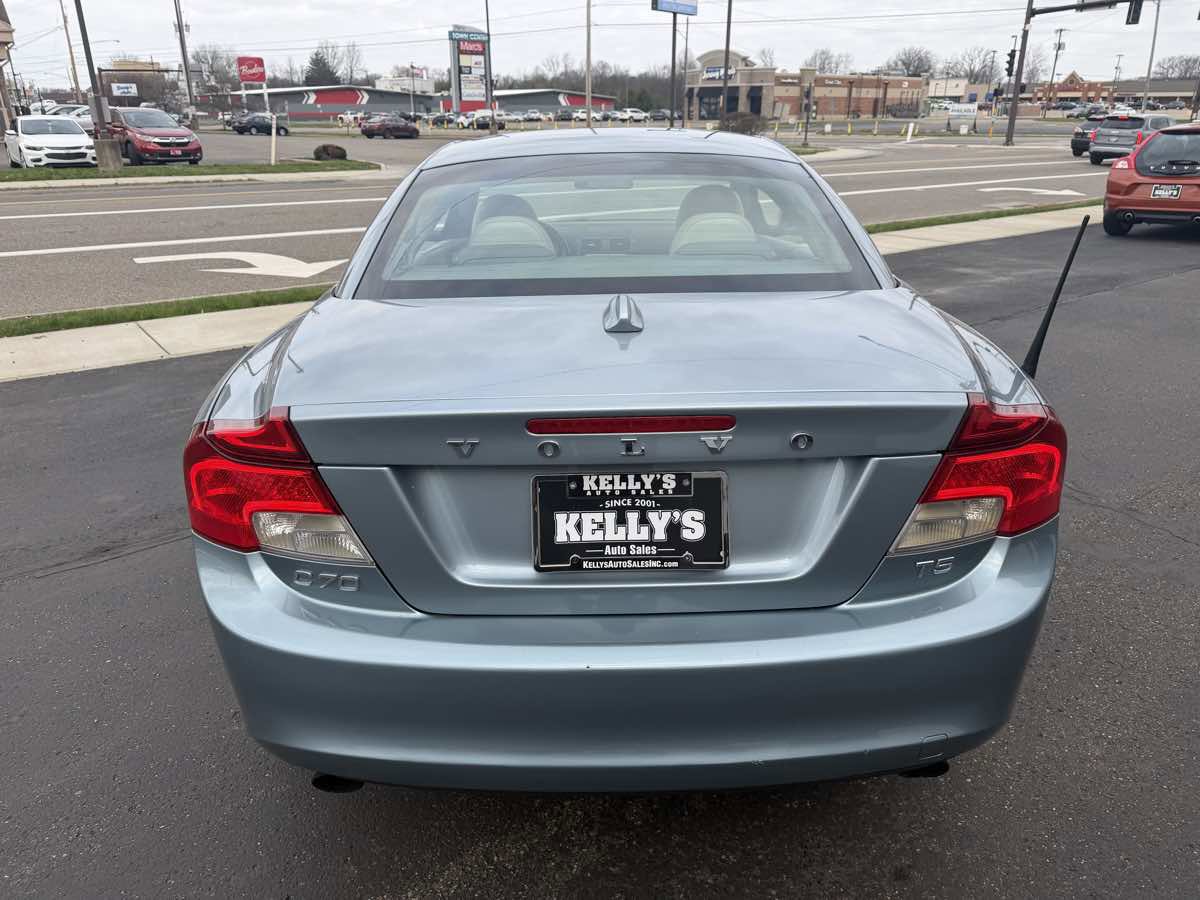 Used 2011 Volvo C70 T5 image 24
