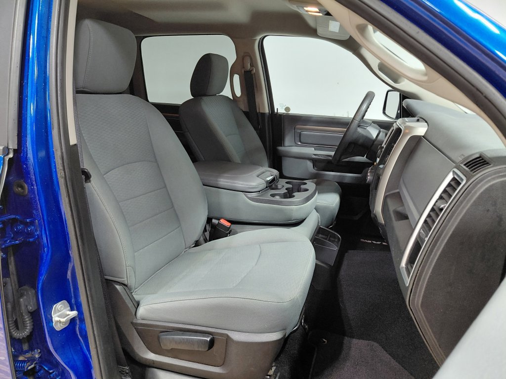 Used 2019 RAM 1500 Classic SLT AWD/4WD image 23