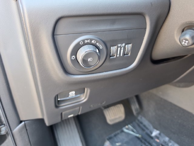 Used 2024 Jeep Grand Cherokee Summit AWD/4WD image 26