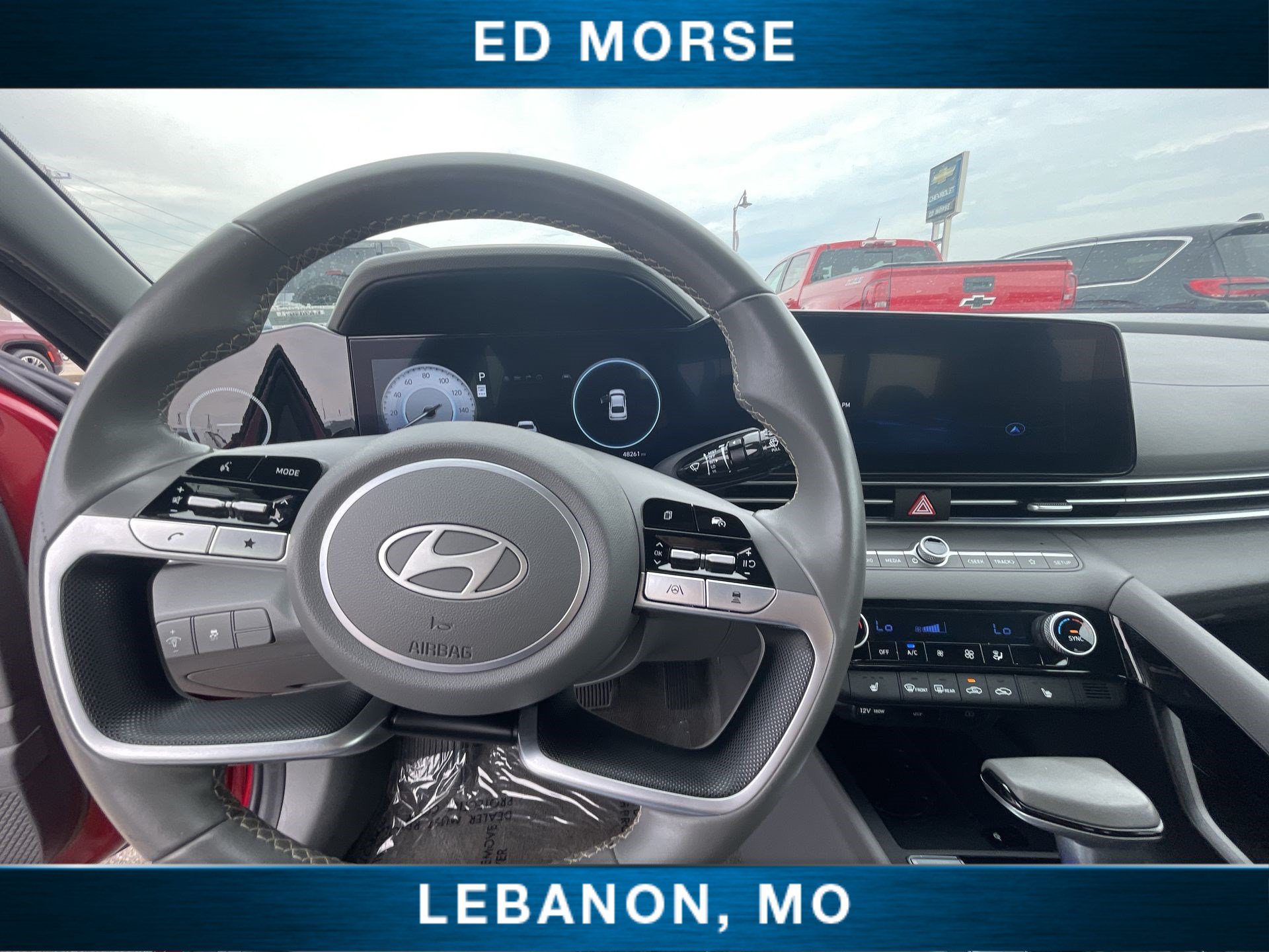 Used 2025 Hyundai Elantra SEL FWD image 11