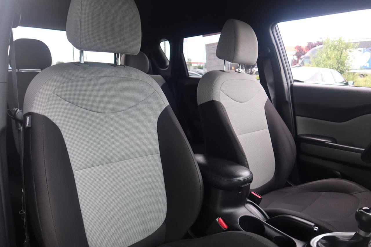 Used 2018 Kia Soul FWD image 33