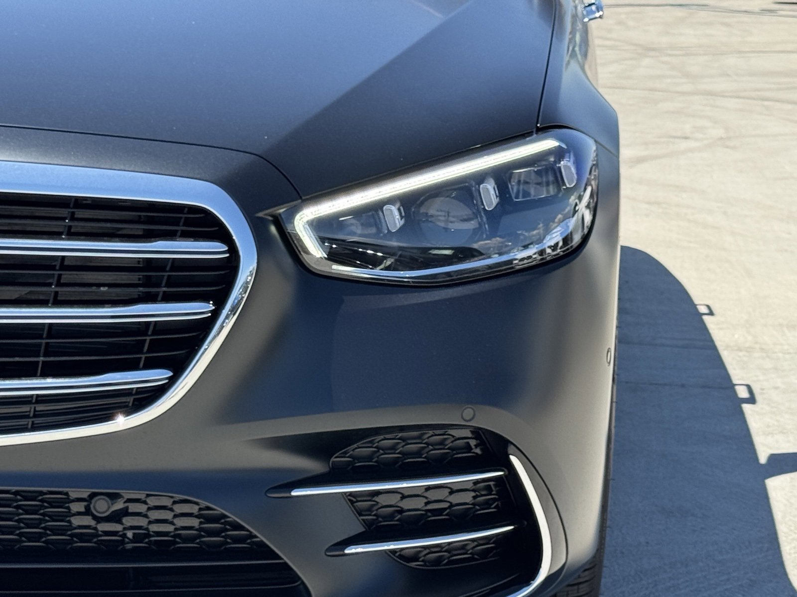 New 2026 Mercedes-Benz S 580e 4MATIC Sedan image 7