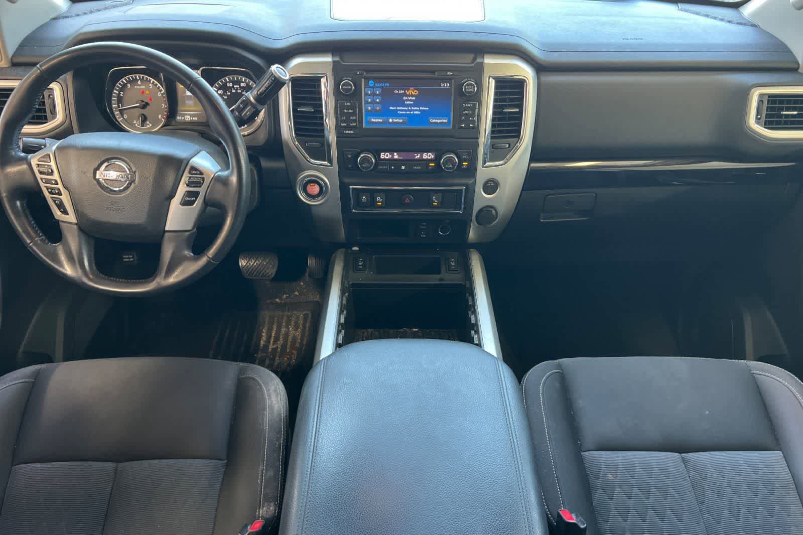 Used 2018 Nissan Titan SV w/ SV Convenience Package RWD image 4