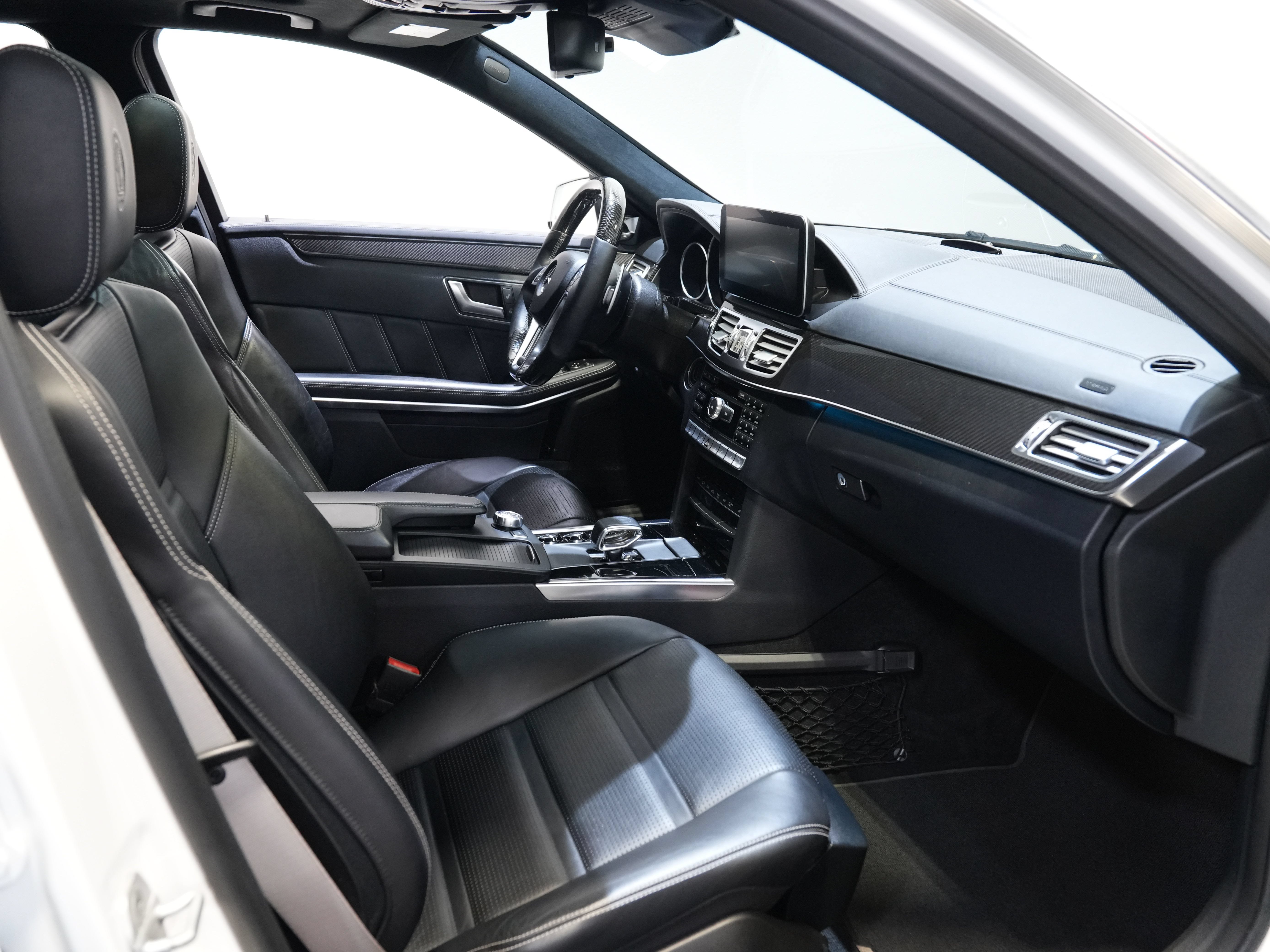 Used 2014 Mercedes-Benz E 63 AMG S-Model w/ Driver Assistance Package image 37