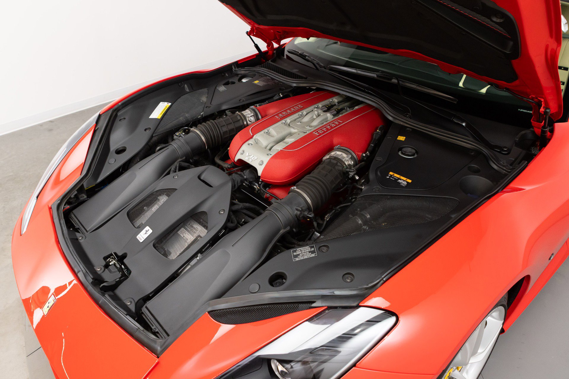 Certified 2018 Ferrari 812 Superfast image 89