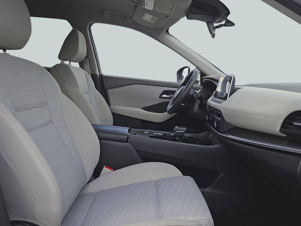 Used 2023 Nissan Rogue SV FWD image 32