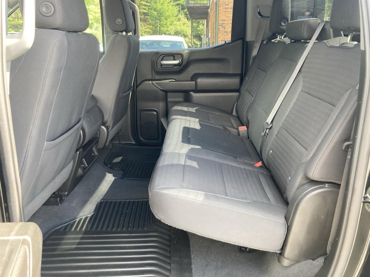 Used 2022 Chevrolet Silverado 1500 Custom image 11