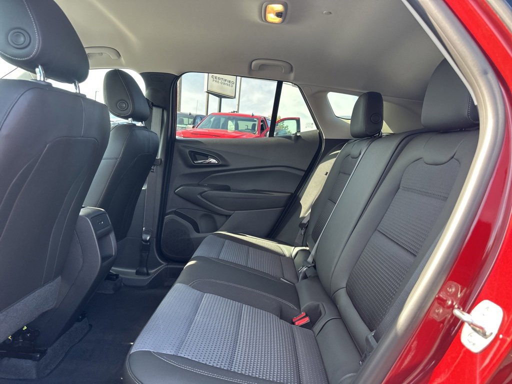 Used 2025 Chevrolet Trax LT w/ Driver Confidence Package image 10