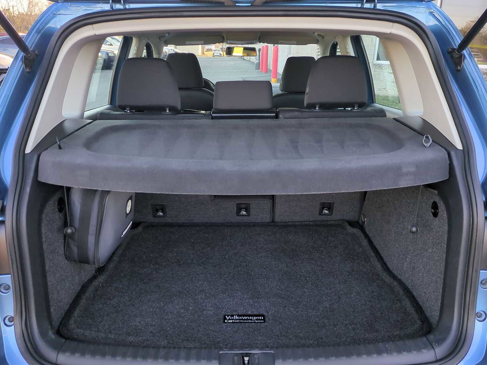 Used 2017 Volkswagen Tiguan Limited image 31