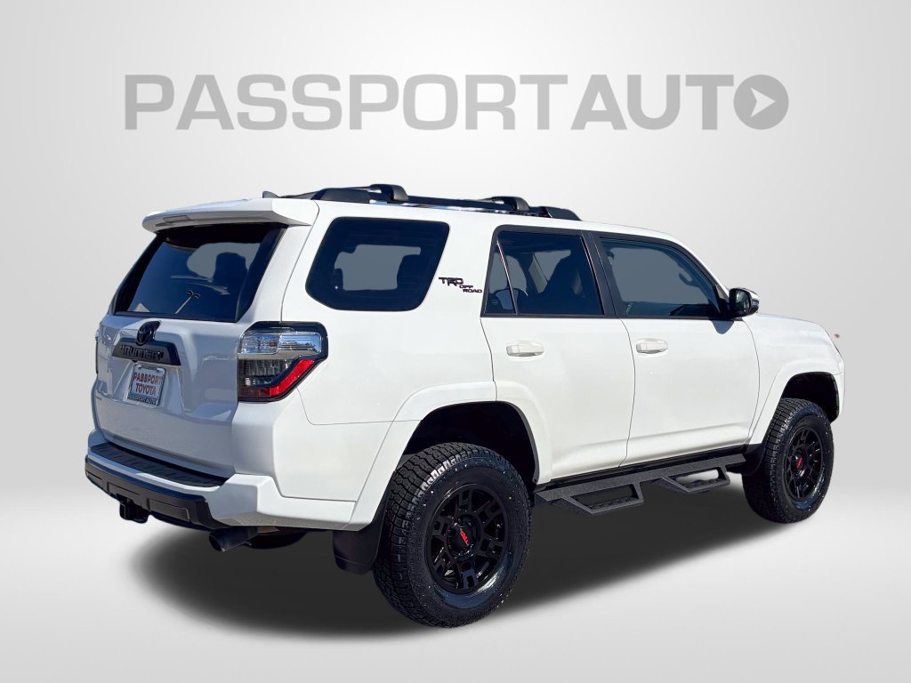 Used 2019 Toyota 4Runner TRD Off-Road Premium AWD/4WD image 8