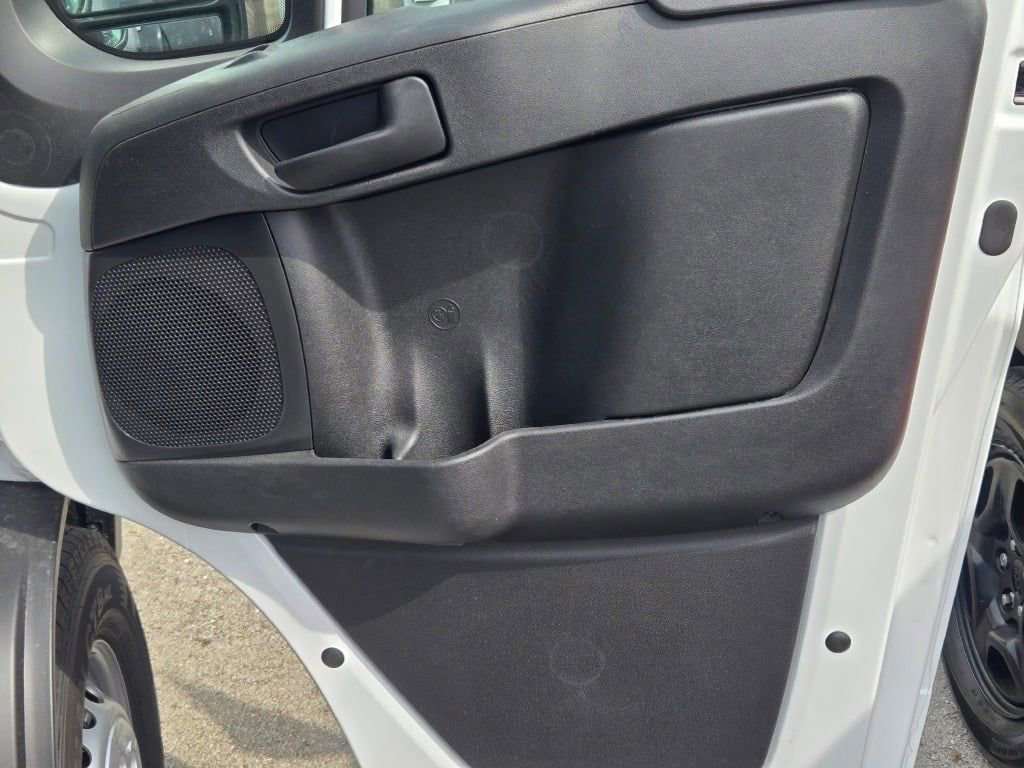 New 2026 RAM ProMaster 2500 w/ Convenience Group image 4