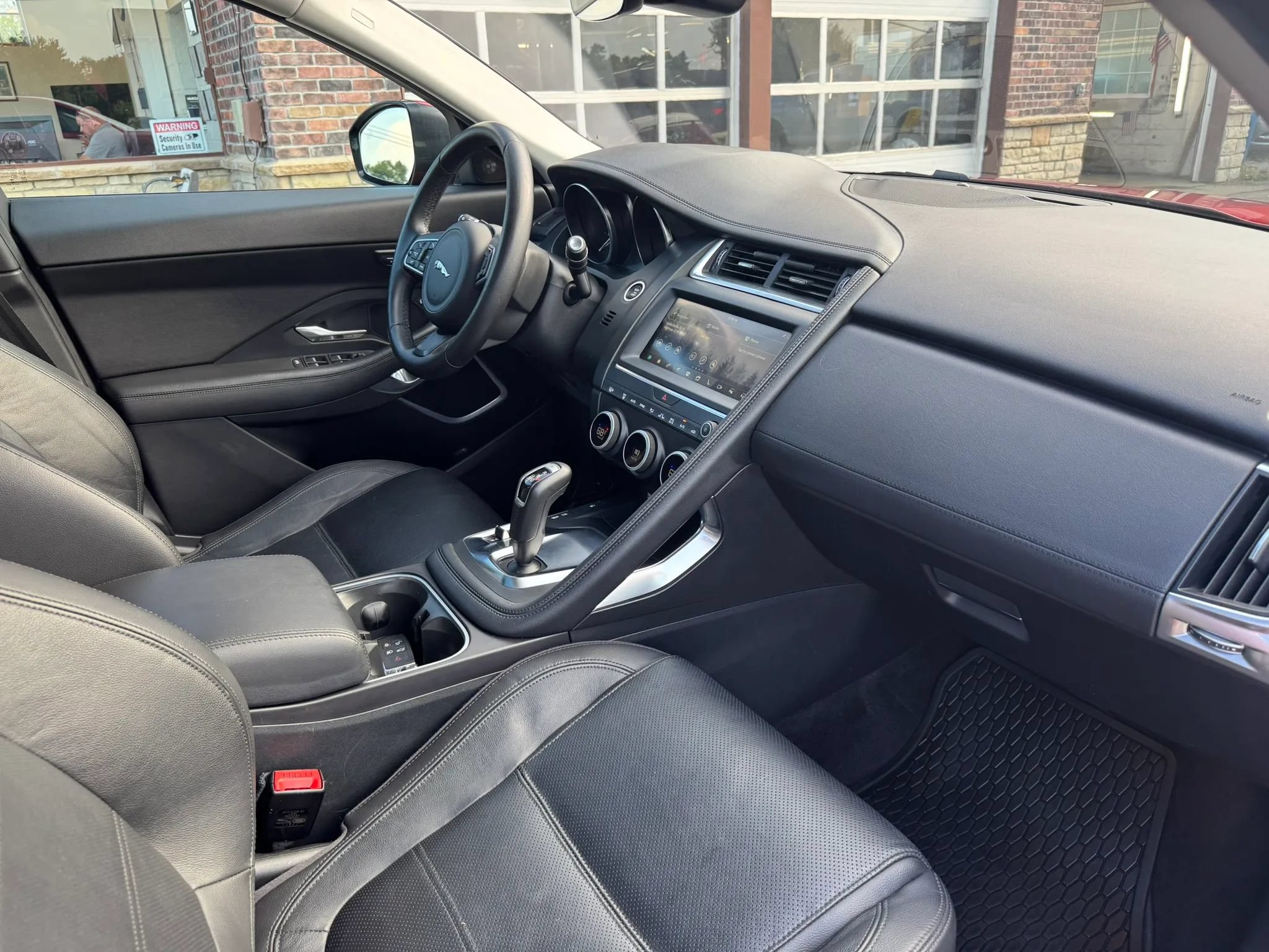 Used 2020 Jaguar E-PACE SE AWD/4WD image 46