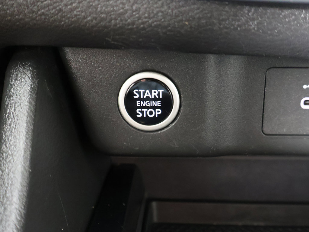 Used 2023 Nissan Rogue SV AWD/4WD image 33