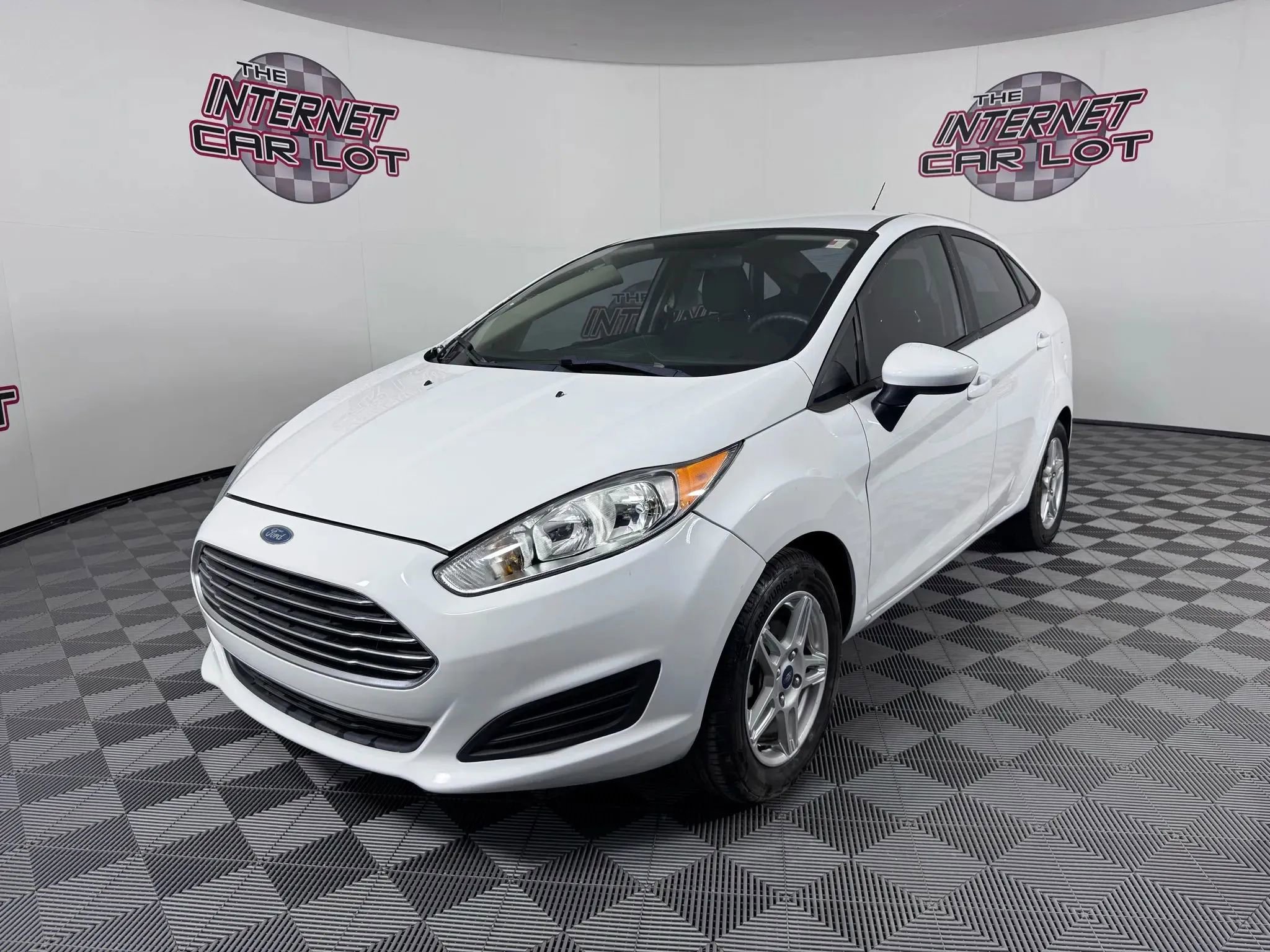 Used 2019 Ford Fiesta SE image 3