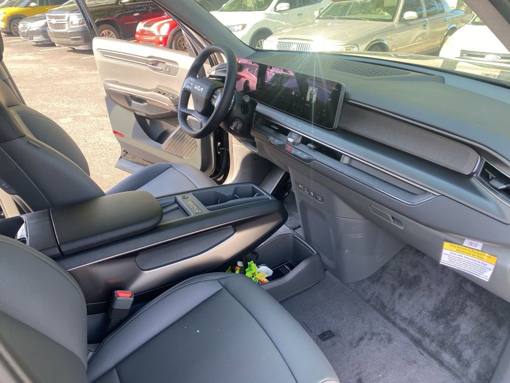 New 2026 Kia EV9 Light image 18