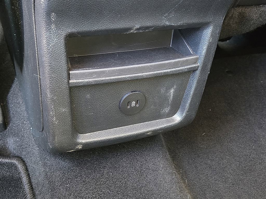 Used 2024 Ford Edge SEL image 17