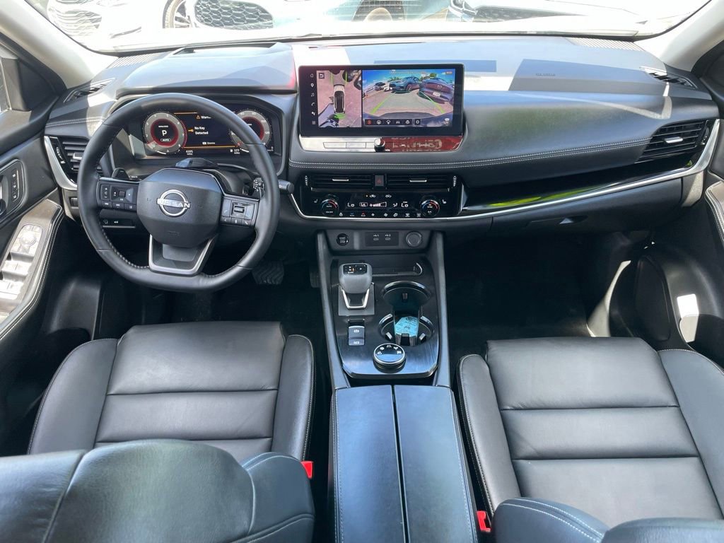 Certified 2025 Nissan Rogue SL w/ Tech Package AWD/4WD image 12