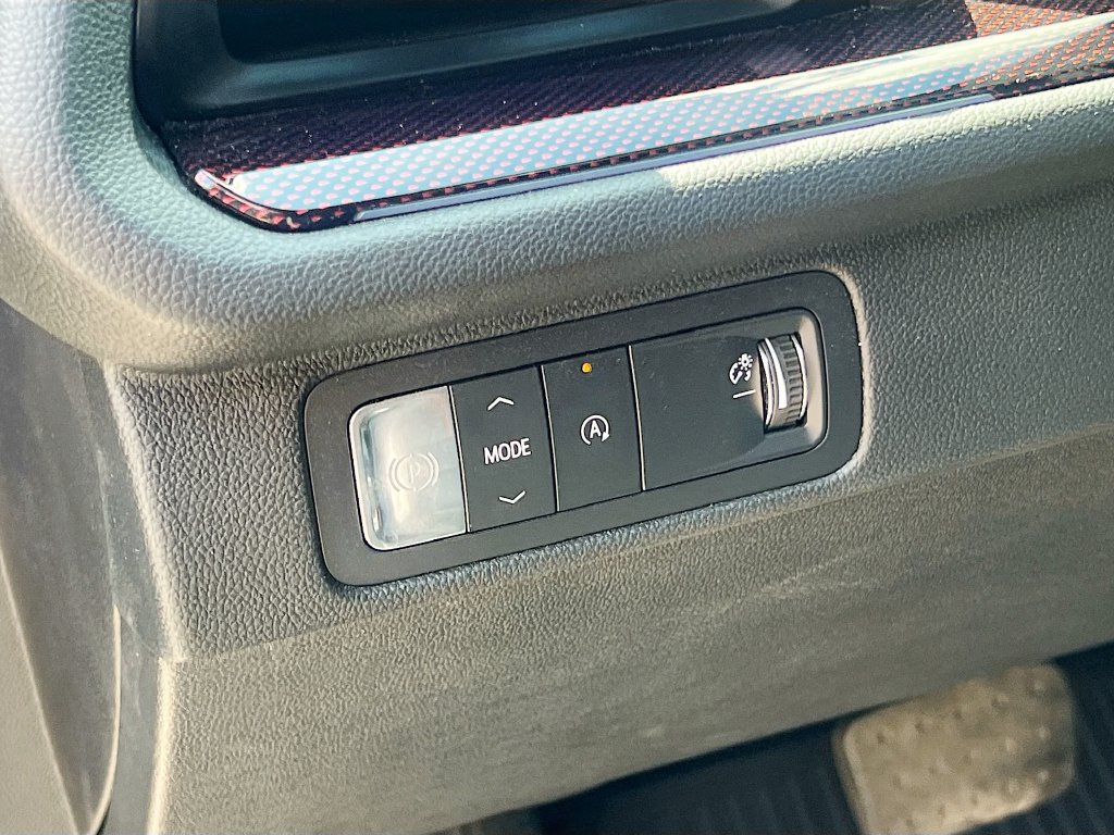 Used 2024 Chevrolet Traverse RS w/ LPO, Floor Liner Package FWD image 10