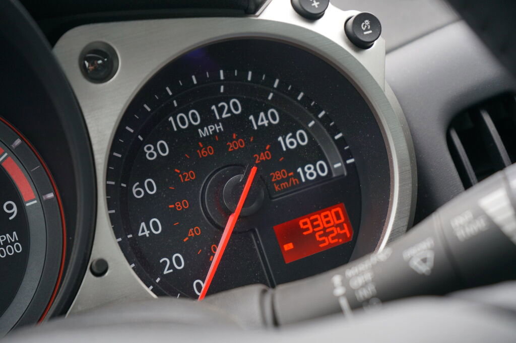 Used 2010 Nissan 370Z Touring w/ Sport Pkg RWD image 16