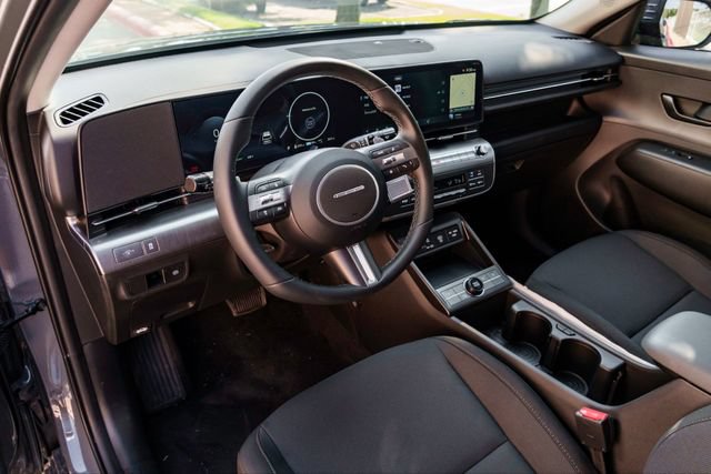 New 2025 Hyundai Kona SEL FWD image 4