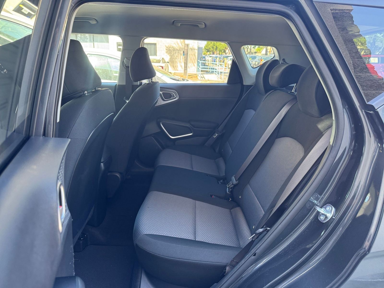 Used 2025 Kia Soul LX w/ LX Technology Package image 23