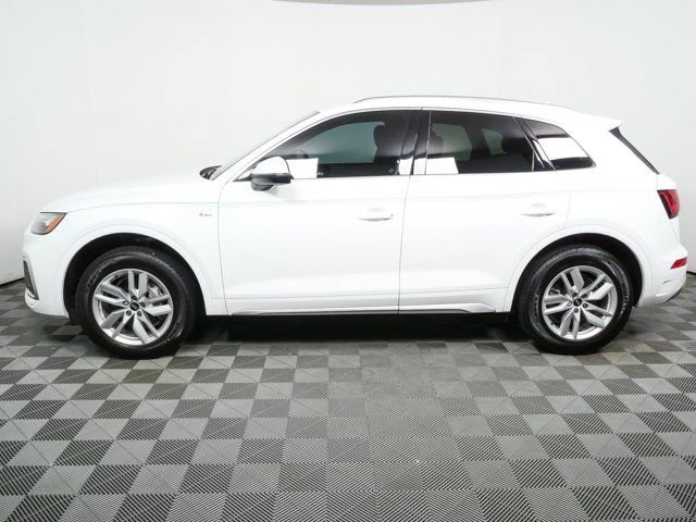 Used 2023 Audi Q5 2.0T Premium w/ Convenience Package AWD/4WD image 29