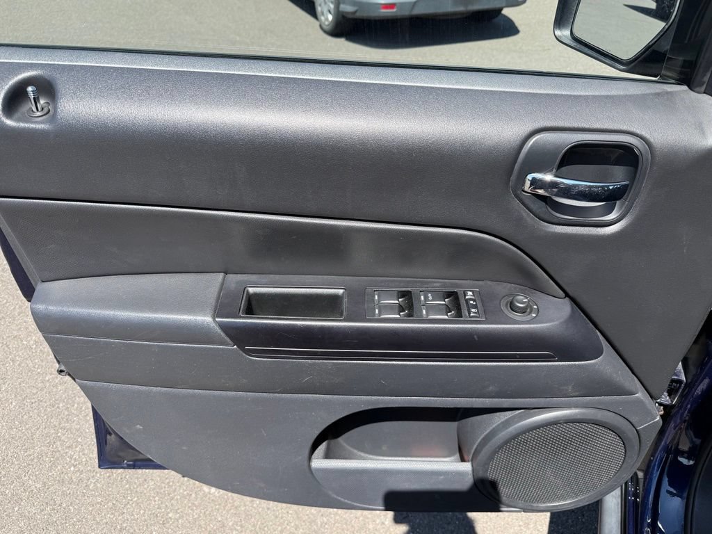 Used 2013 Jeep Patriot Sport w/ PWR Value Group FWD image 24