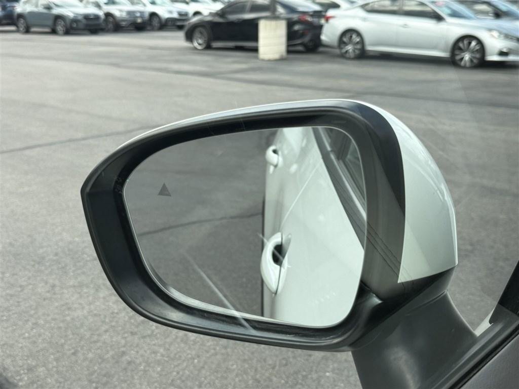 Used 2022 Nissan Rogue SV AWD/4WD image 21