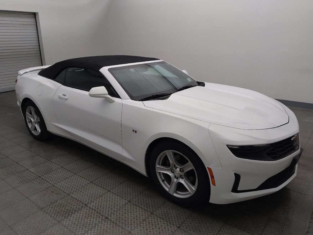 Used 2020 Chevrolet Camaro LT RWD image 11