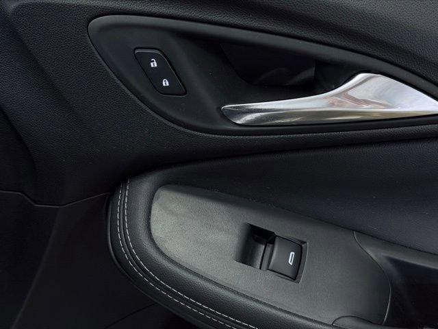 Used 2024 Buick Encore GX Preferred FWD image 14