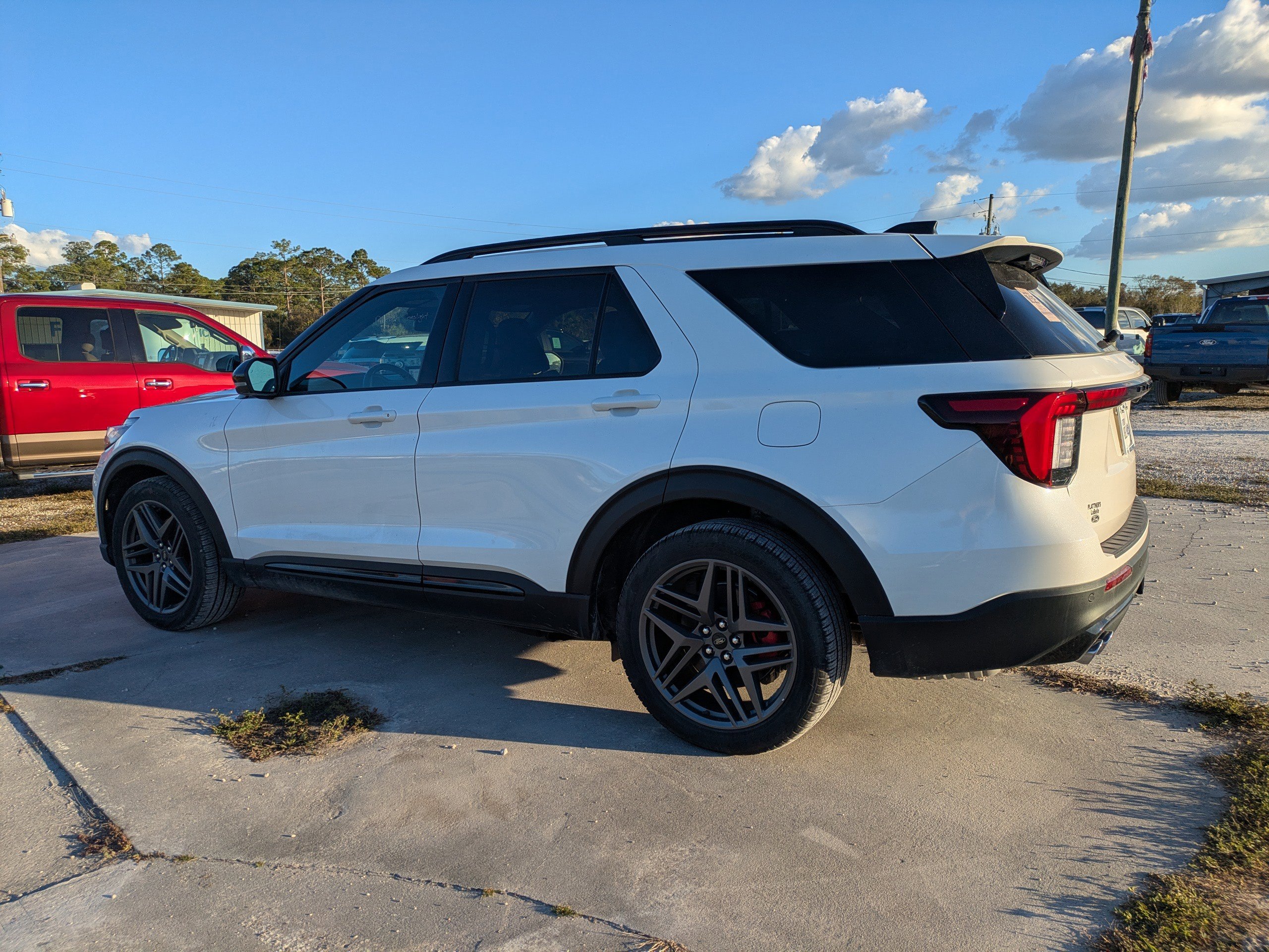 Certified 2025 Ford Explorer ST image 6