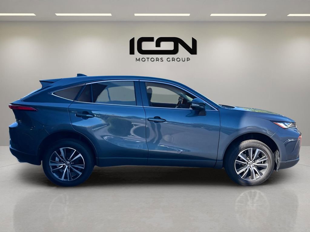 Used 2024 Toyota Venza LE image 6
