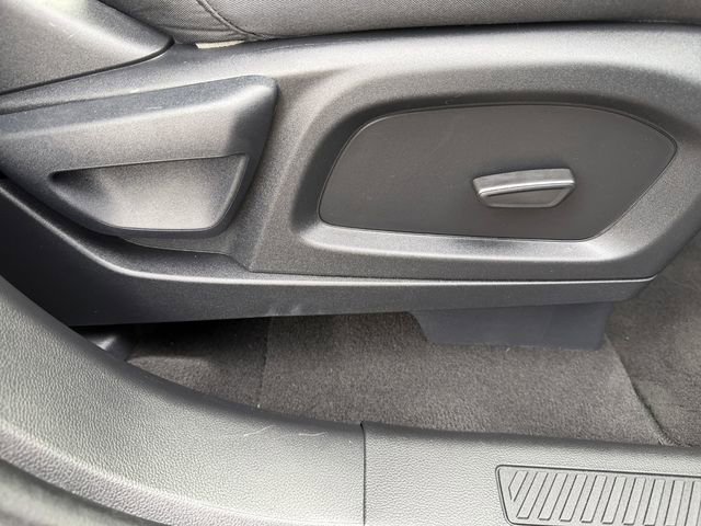 Used 2025 Ford Explorer Active image 40