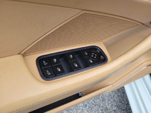 Used 2017 Porsche Panamera 4S w/ Premium Package Plus AWD/4WD image 16