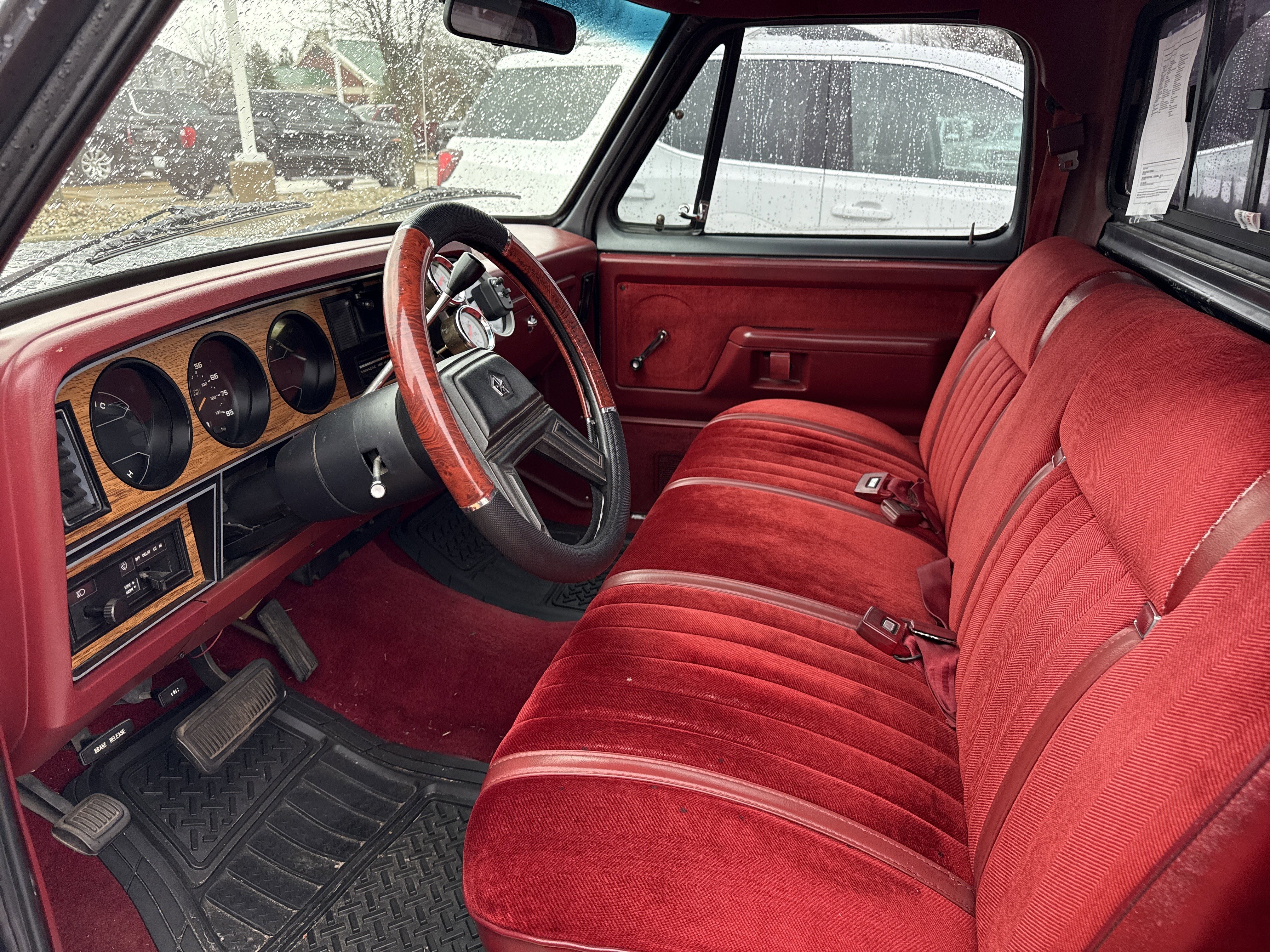 Used 1987 Dodge D/W Truck 150 image 8