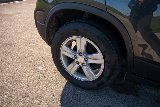 Used 2020 Chevrolet Trax LS w/ Tint and Cruise Package FWD image 10