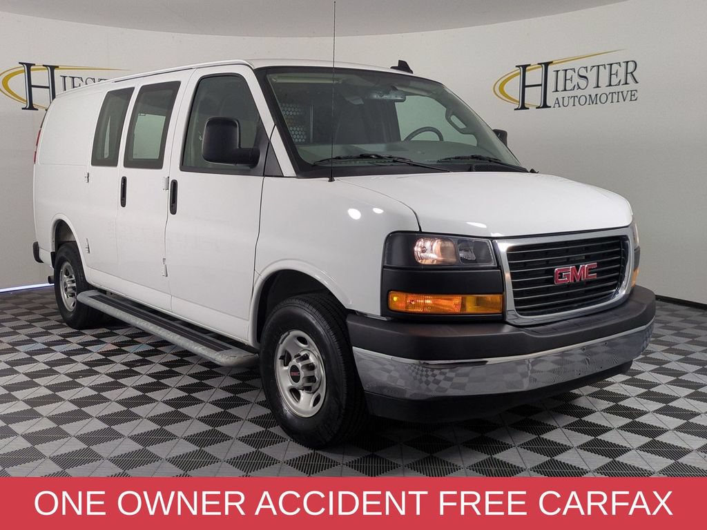 Used 2025 GMC Savana 2500 w/ Driver Convenience Package RWD image 2