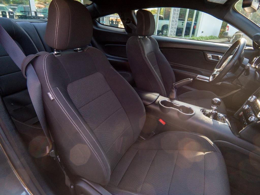 Used 2017 Ford Mustang Coupe RWD image 22