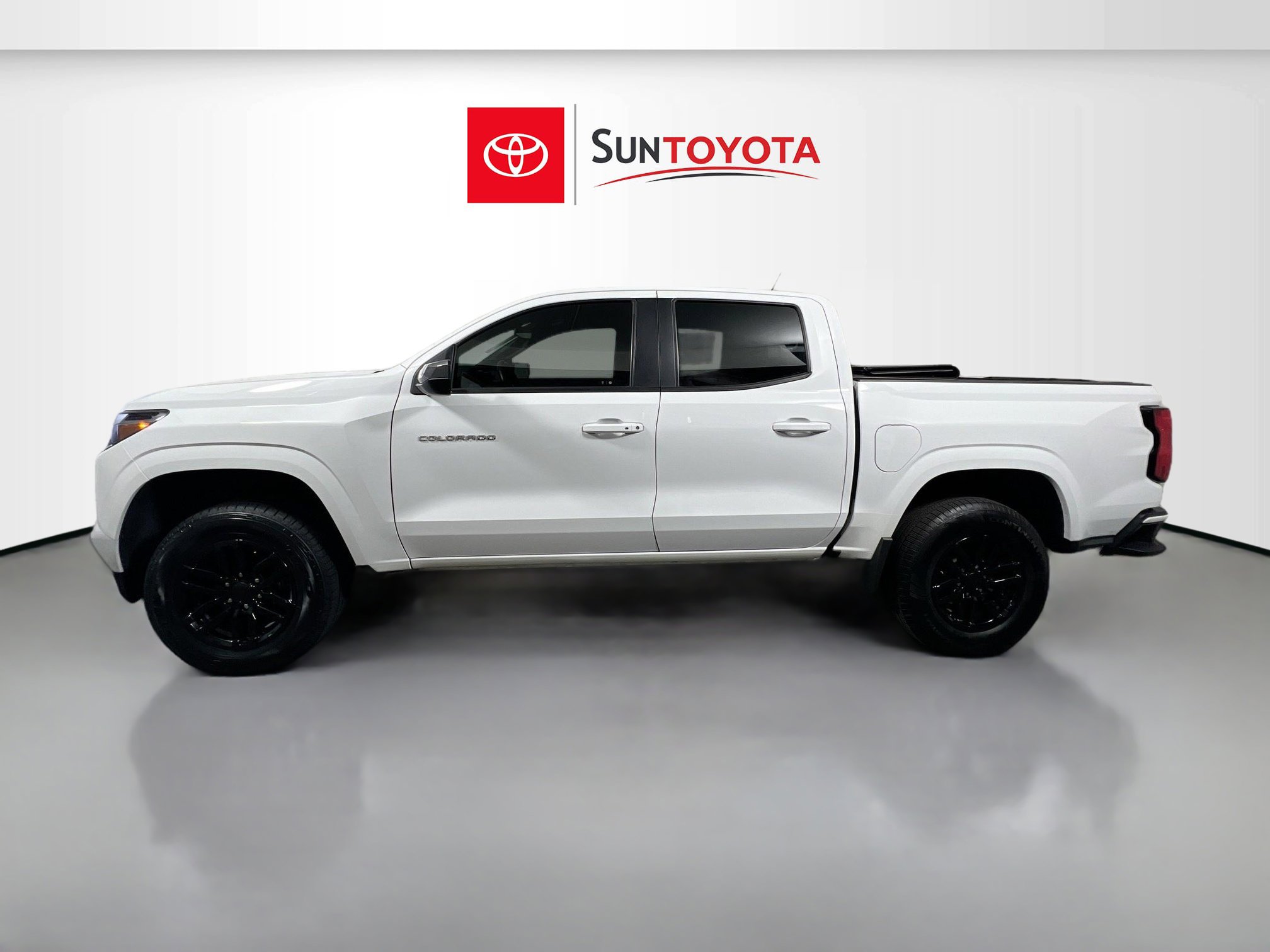 Used 2023 Chevrolet Colorado LT w/ LT Convenience Package image 7