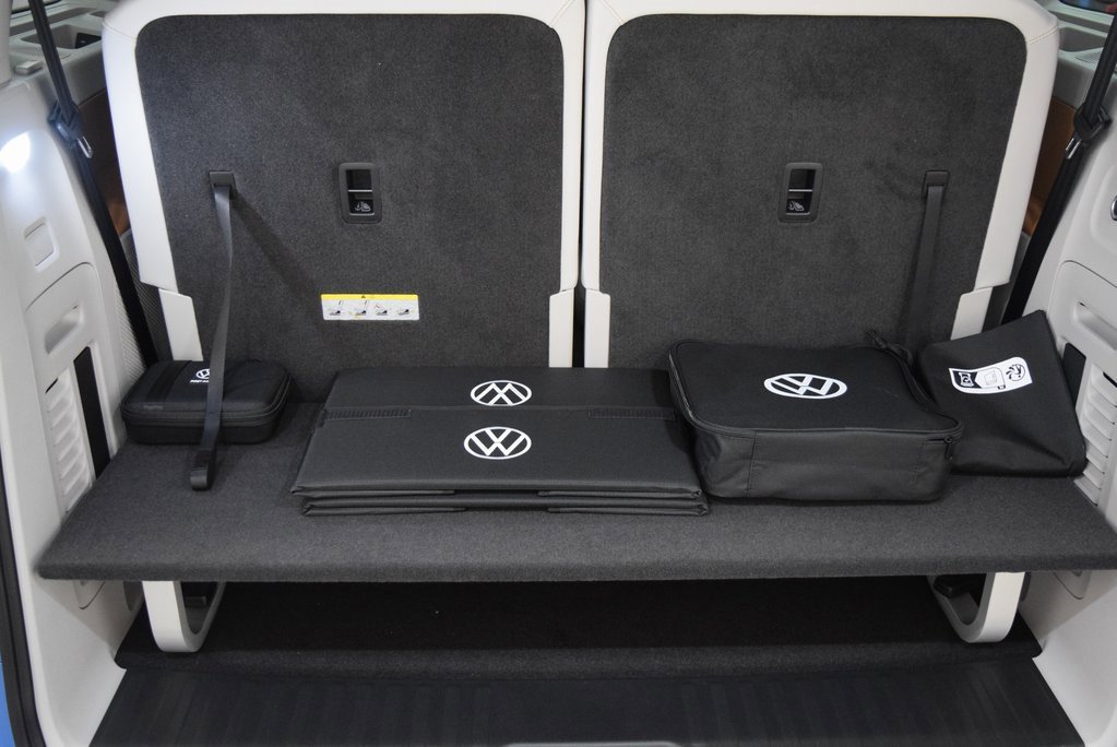 New 2025 Volkswagen ID. Buzz Pro S Plus image 15