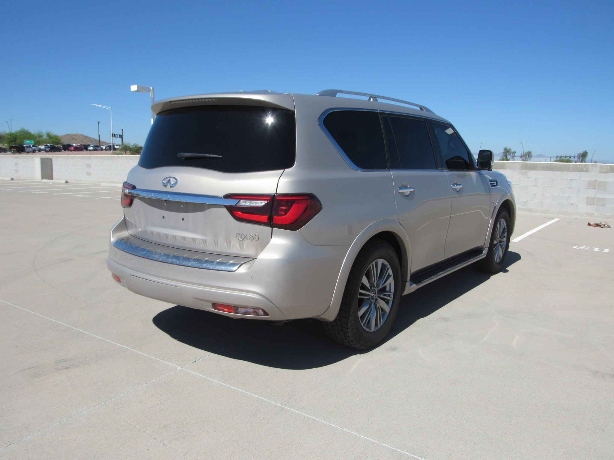 Used 2019 INFINITI QX80 Luxe w/ Proassist Package image 5
