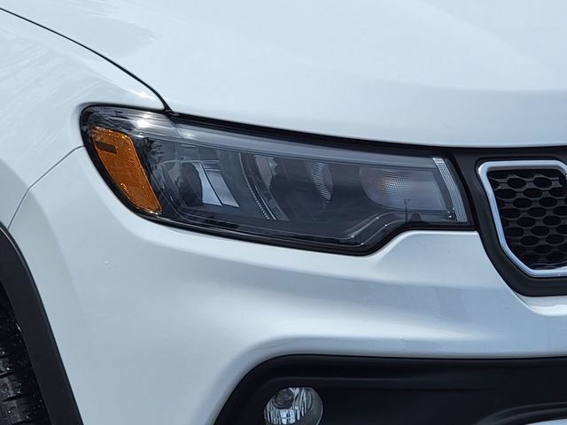 Certified 2023 Jeep Compass Latitude w/ Convenience Group image 16
