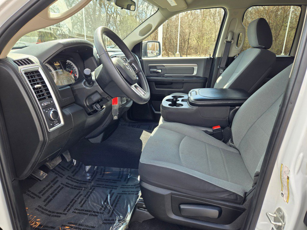 Used 2024 RAM 1500 Classic SLT AWD/4WD image 21