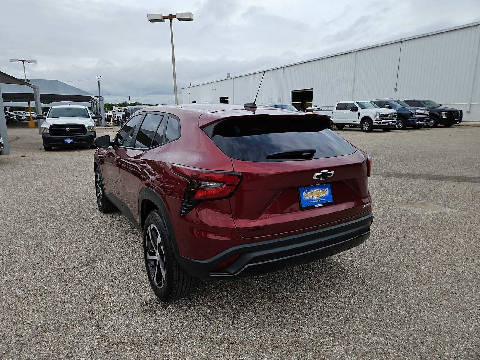 Used 2024 Chevrolet Trax RS w/ Driver Confidence Package FWD image 6