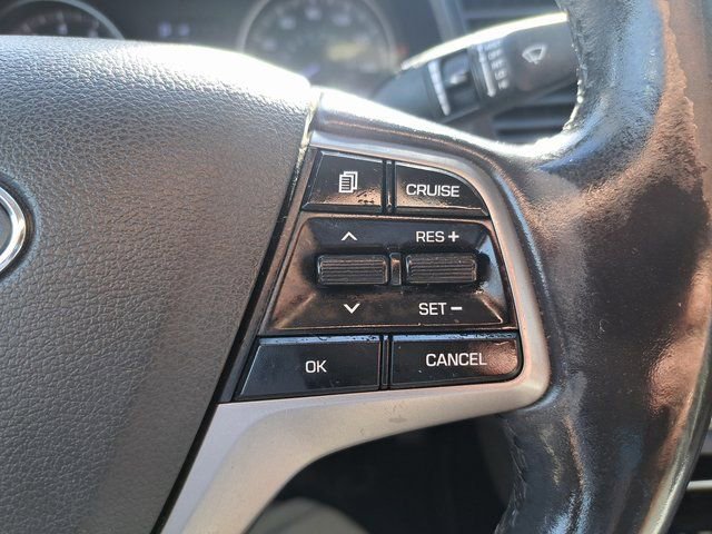 Used 2017 Hyundai Elantra Limited image 20
