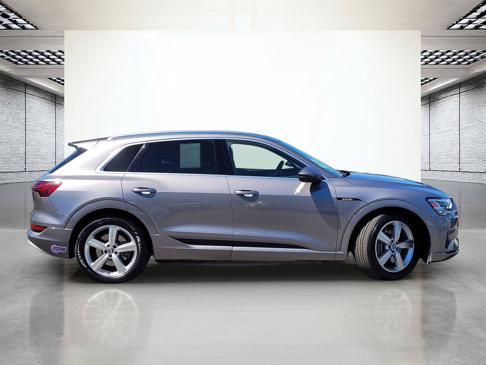 Used 2019 Audi e-tron Premium Plus w/ Towing Package AWD/4WD image 6