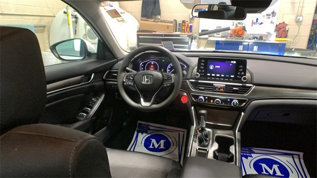 Used 2019 Honda Accord LX image 18
