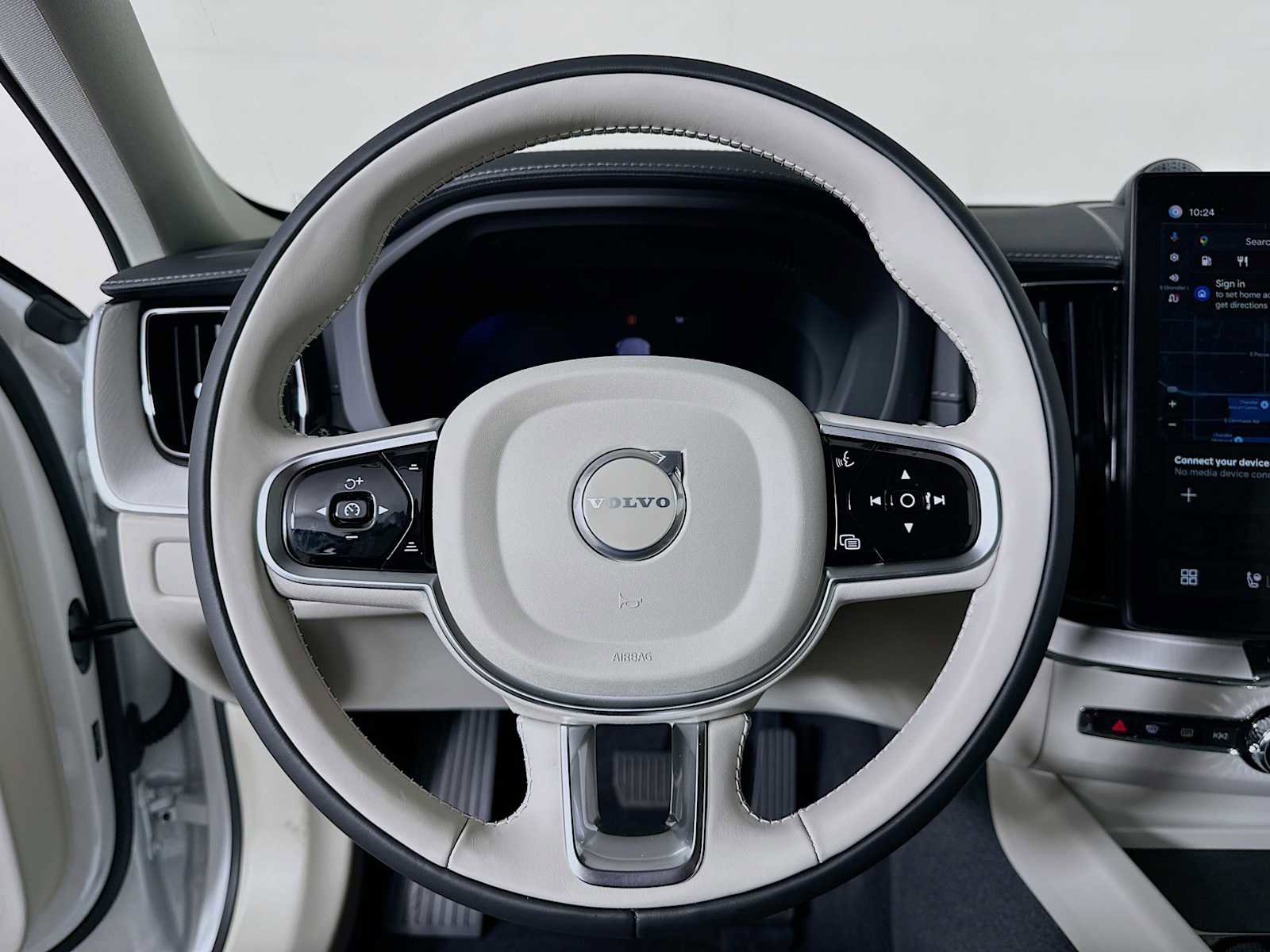 New 2026 Volvo XC60 B5 Ultra w/ Climate Package PRO image 11