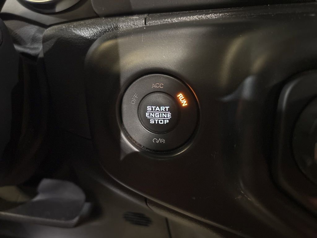 Used 2021 Jeep Wrangler Sport S image 35